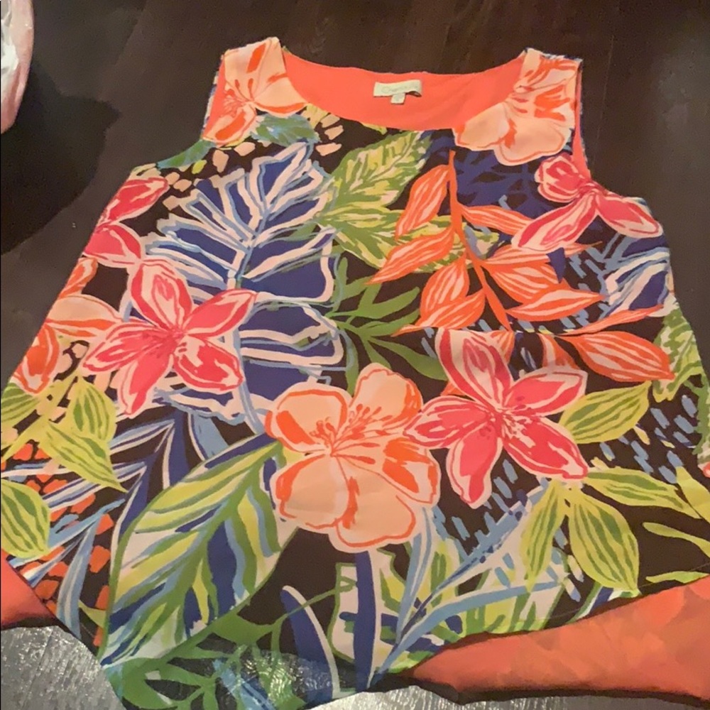 Chennault medium flowy top with asymmetric bottom